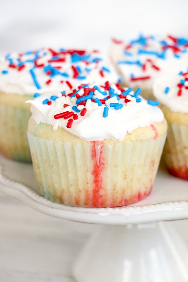 4th-of-july-poke-cupcakes