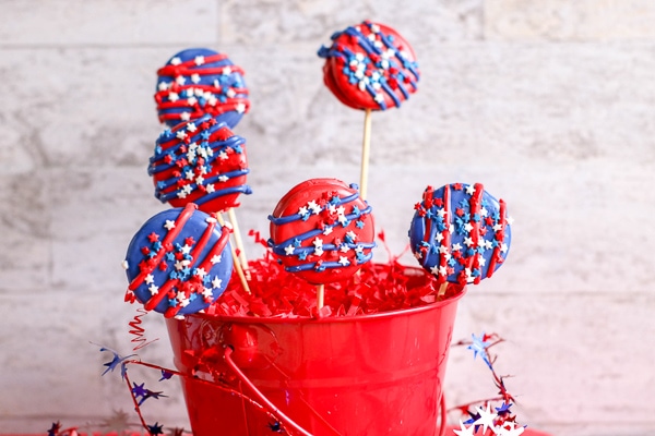DIY Oreo Pops for 4th of July