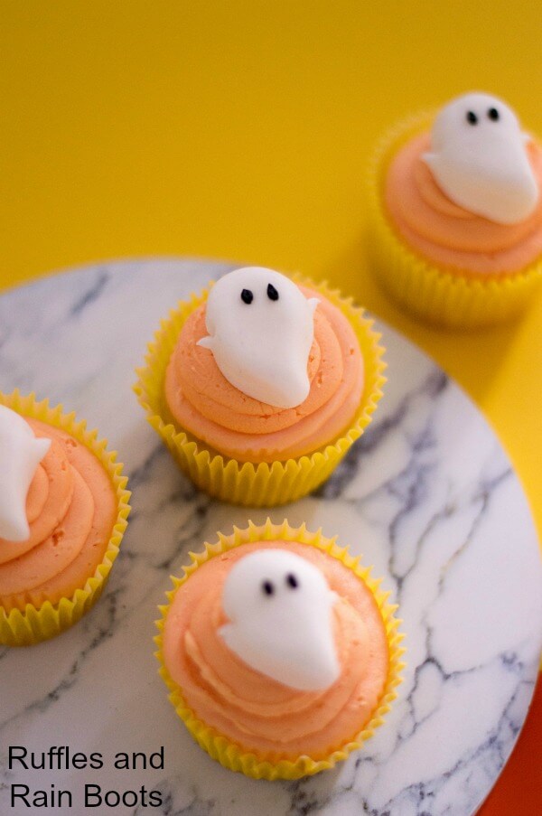 cute ghost cupcakes for halloween