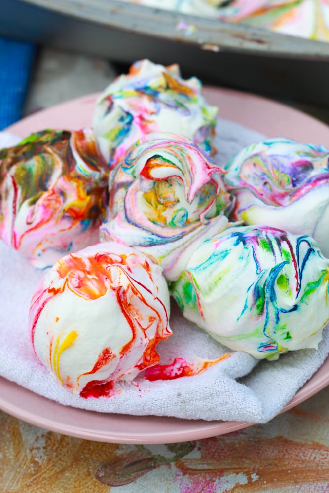 Coloring eggs with cool whip