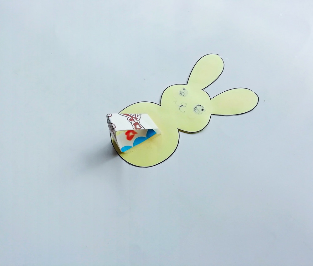 Easter bunny in the grass craft