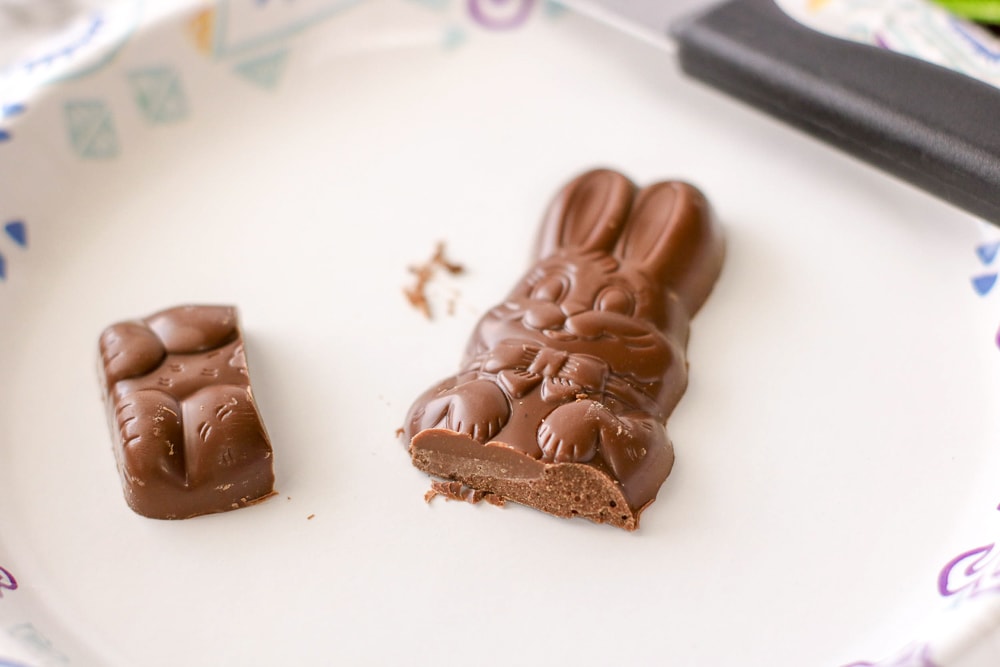 Easy Chocolate Easter bunny cupcakes