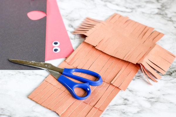 making a DIY chewbacca star wars puppet