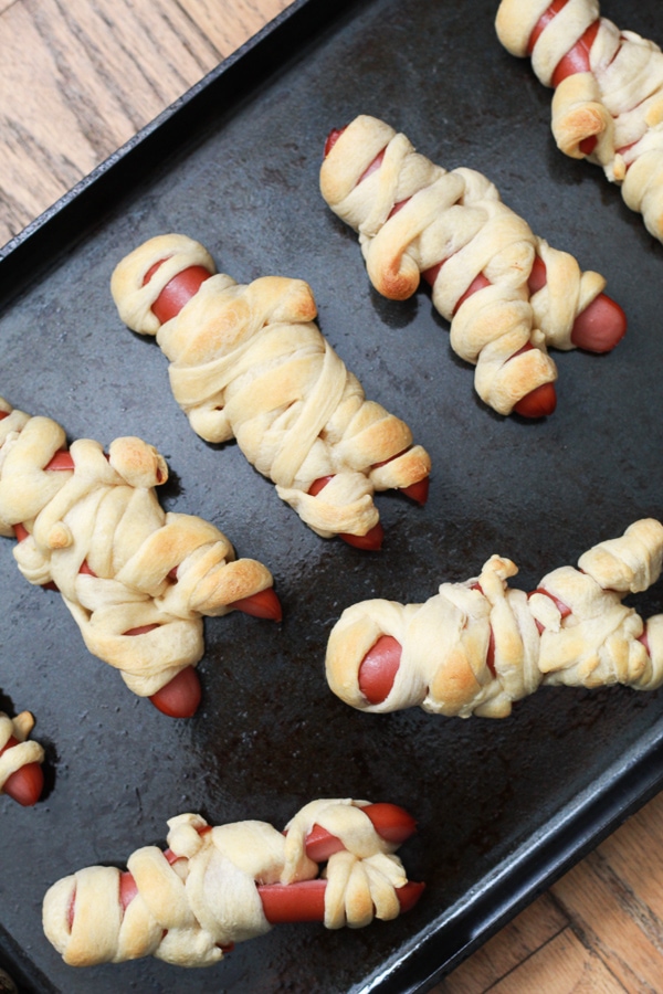 easy mummy hot dogs baked