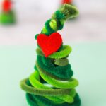 grinch pipe cleaner christmas tree