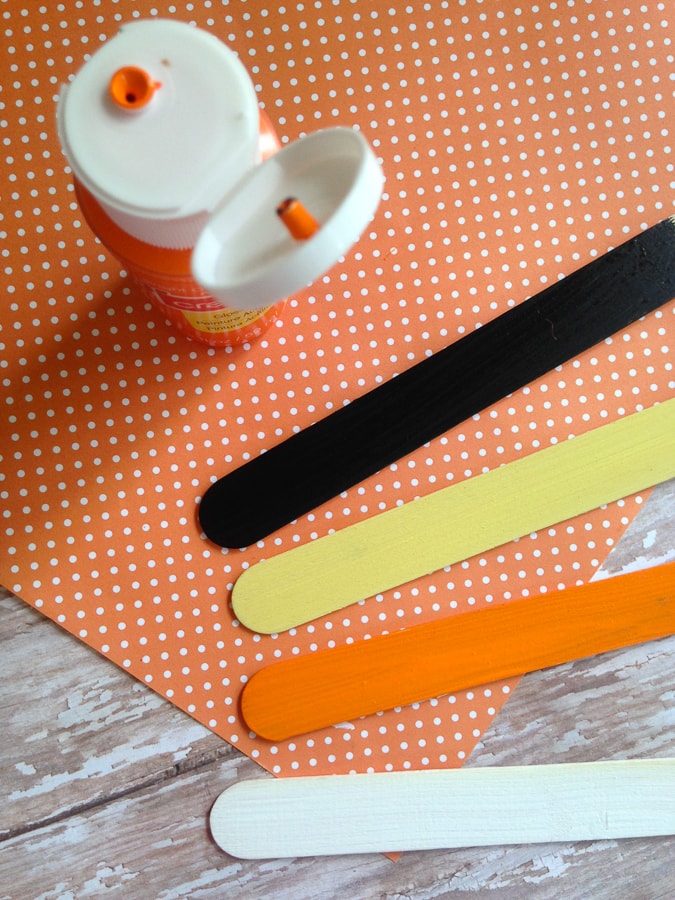 How to make easy halloween bookmarks