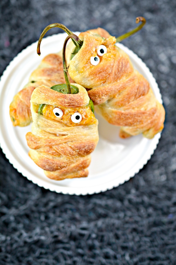 halloween appetziers. Spooky mummies made from jalapeno poppers.