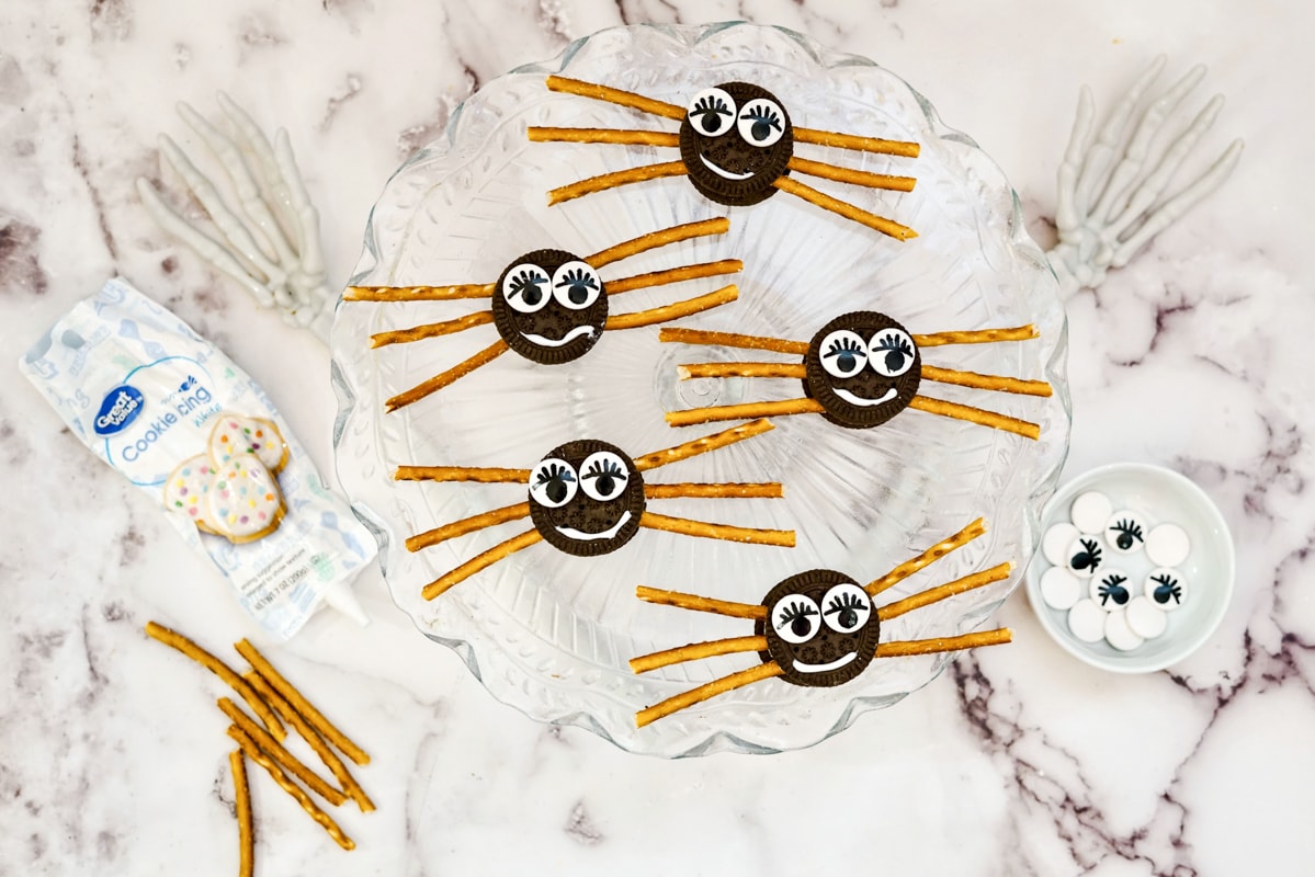 Happy Halloween Spider Cookies