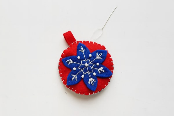 Round Felt Christmas Ornaments Snowflakes