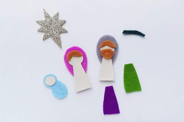 Nativity scene felt craft pieces